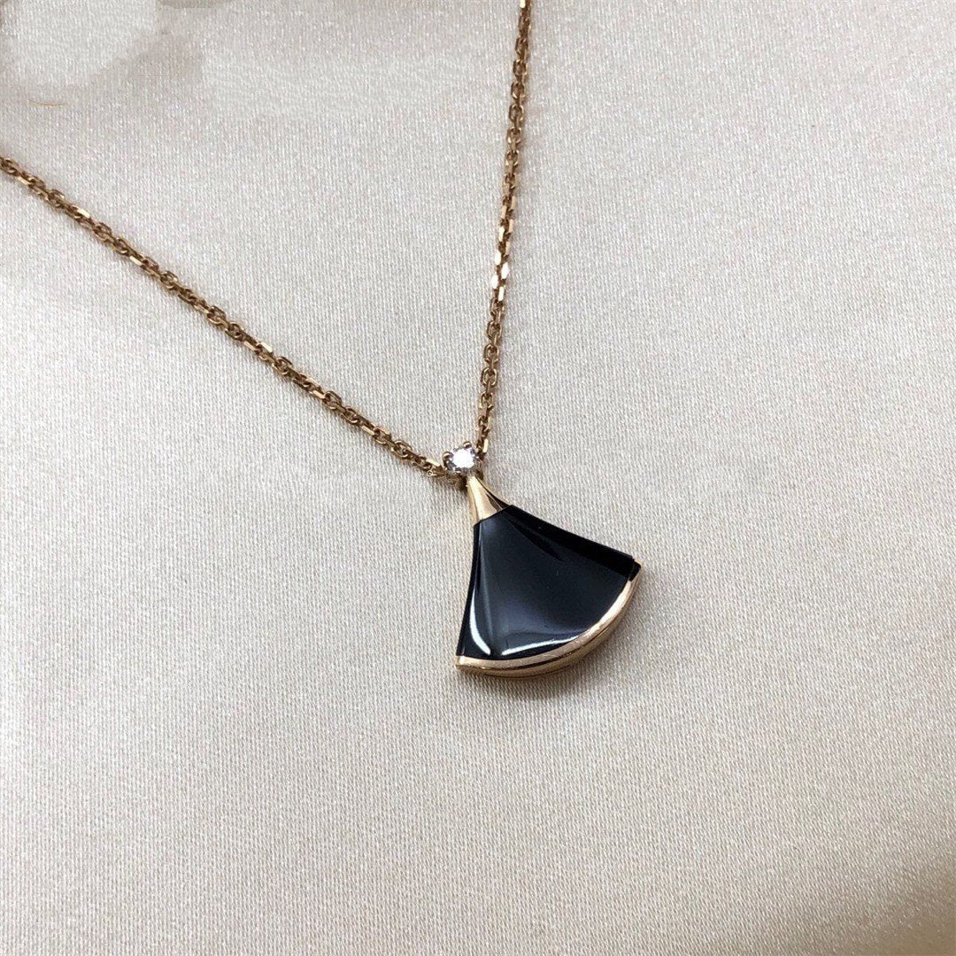 [AuraEcho]DREAM NECKLACE ONYX 1 DIAMOND